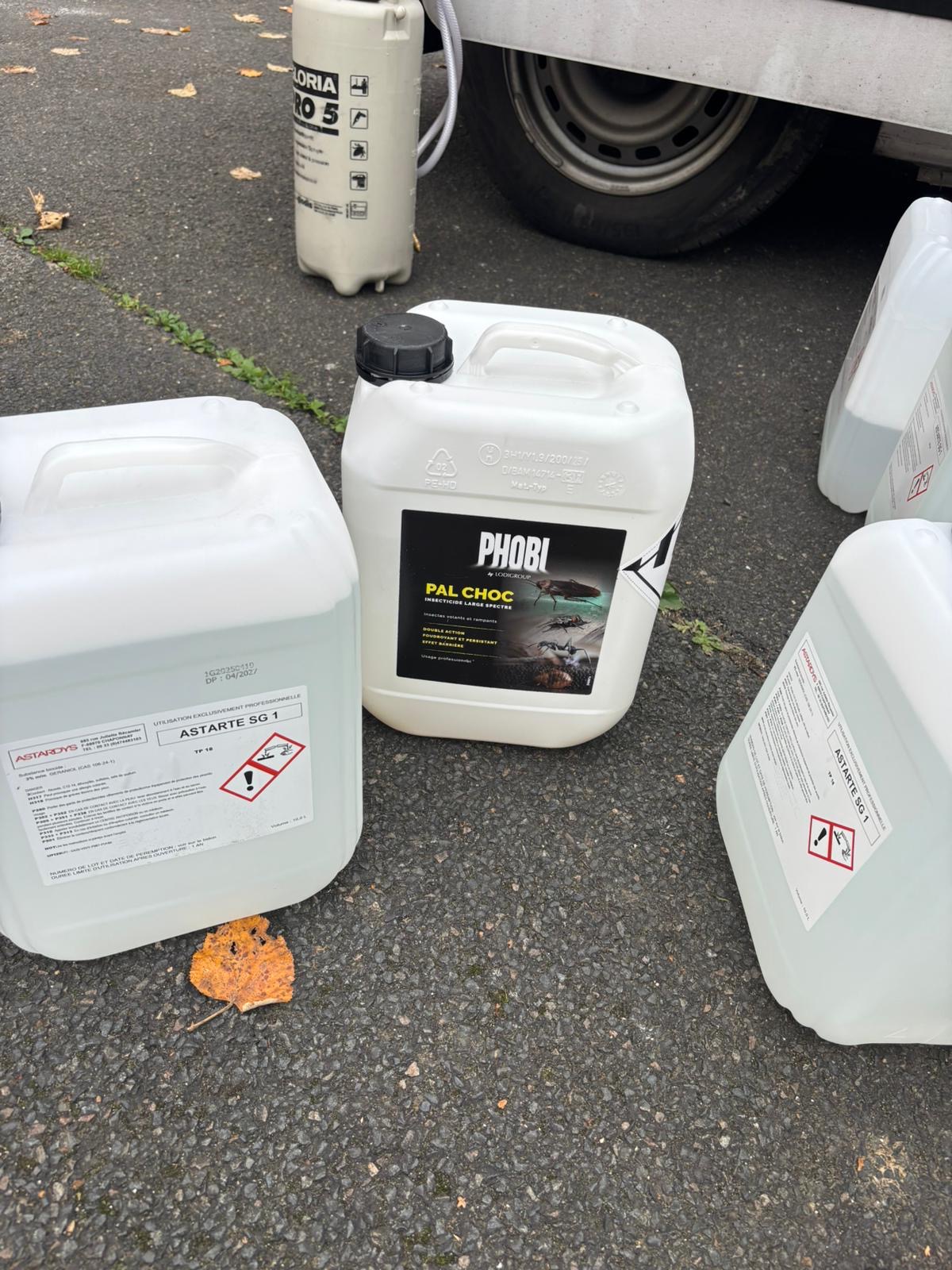 Produits professionnels sélectionnés pour les interventions Pest Clean Maroc